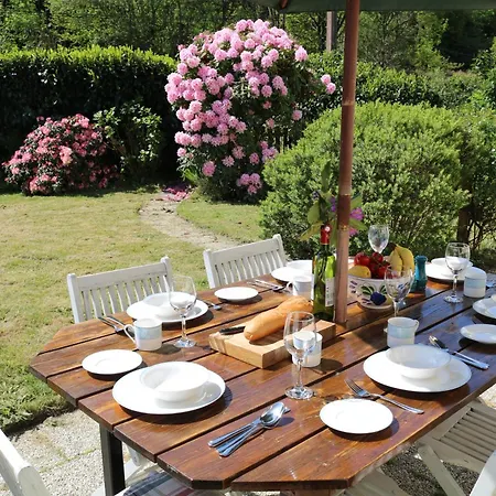 Holiday home Fontaine Blanche River View, Large Patio & Garden In Brittany With Starlink Wifi *