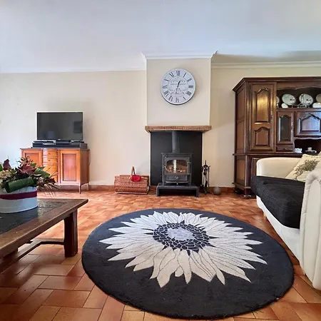 Fontaine Blanche River View, Large Patio & Garden In Brittany With Starlink Wifi Holiday home